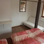 Pensionat Zur Frischen Quelle 3*